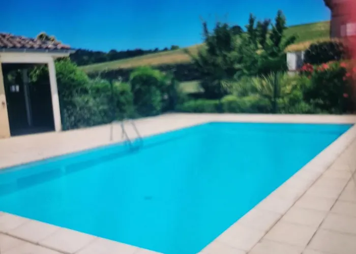 Carre De Detente Jacuzzi Jardin Piscine T3 Parking